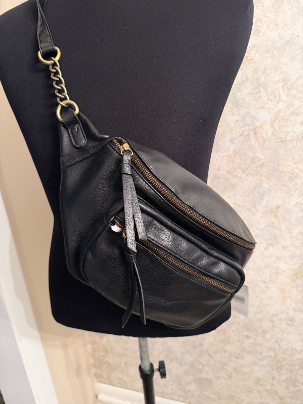 Mods Luxe Black Leather Crossbody Belt Bag - Casual Sling Pack